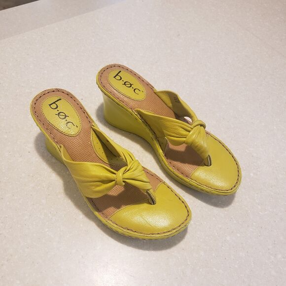 BORN B.O.C LEATHER SLIDES SLIP ON DRESS SANDALS SHOES Yellow WOMENS 7 - Picture 2 of 9